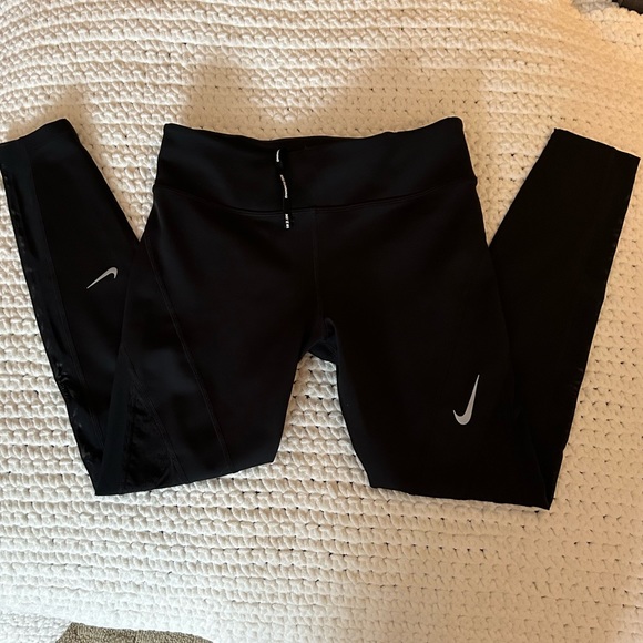 nike epic lux tight fit full length